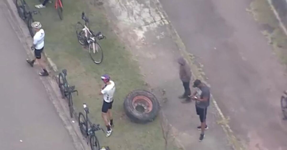 Ciclista morre ap&oacute;s ser atingido por roda de caminh&atilde;o.