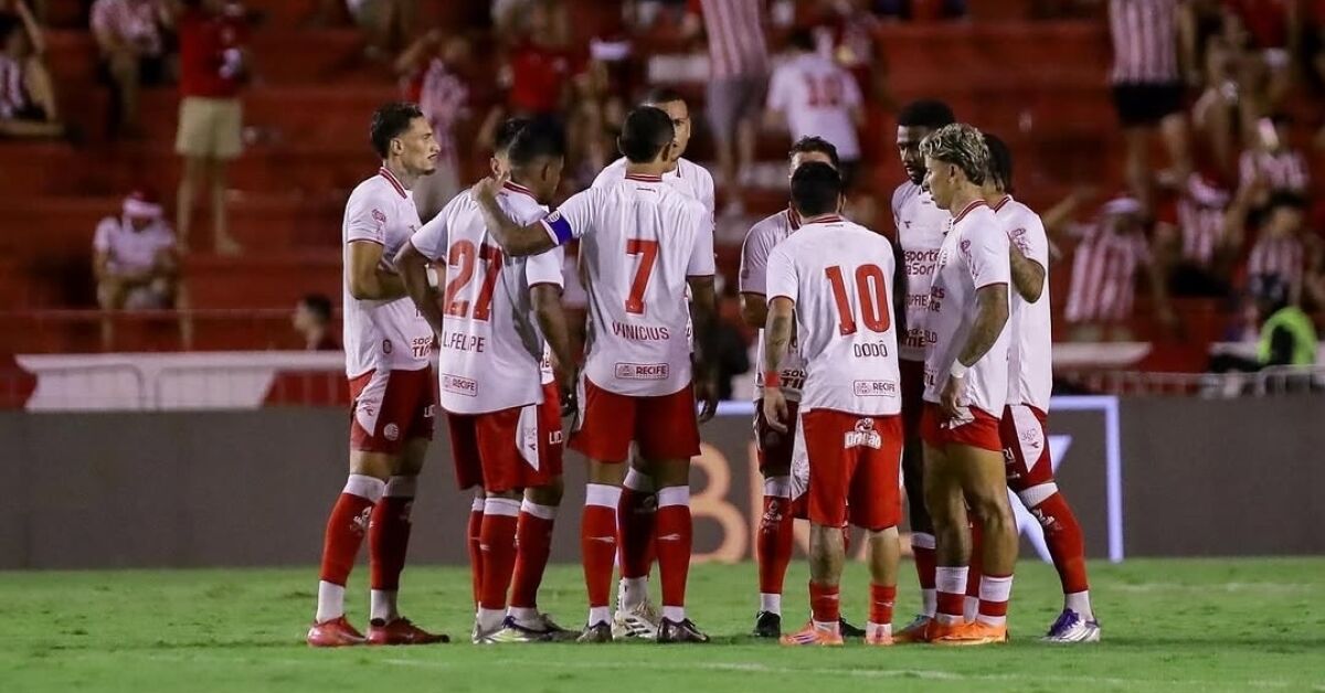 Clube N&aacute;utico Capibaribe em Campo 