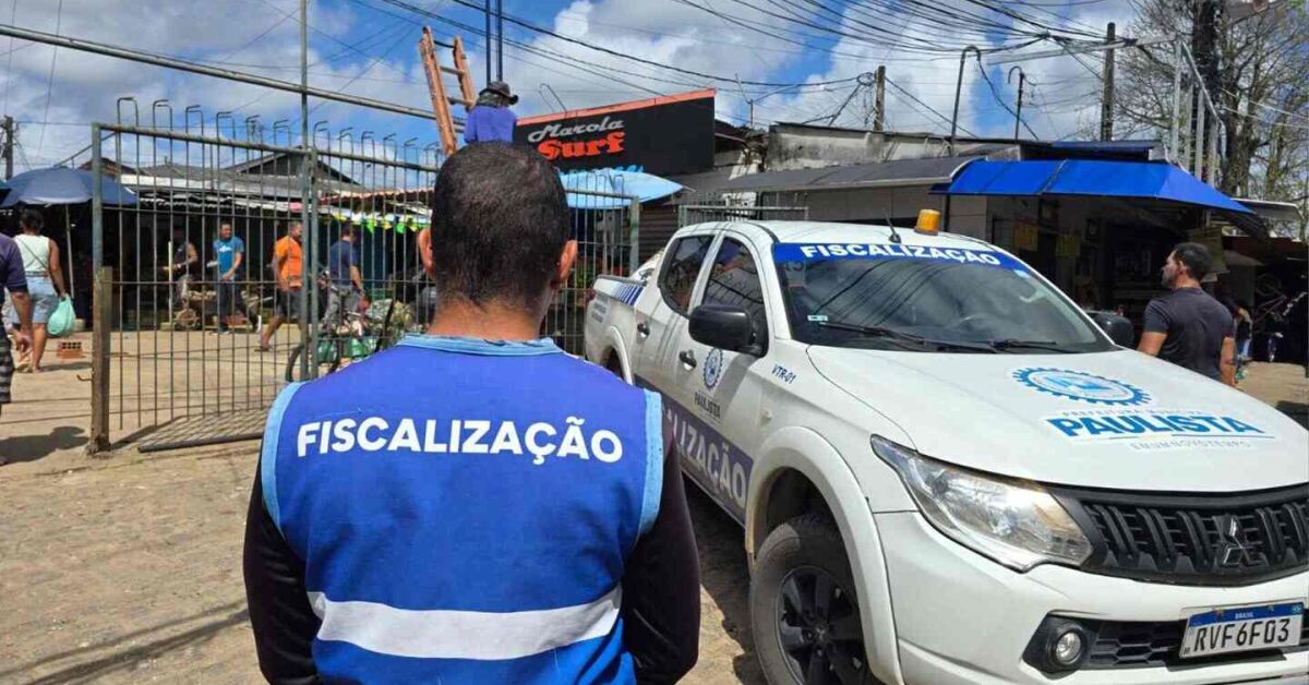 Fiscaliza&ccedil;&atilde;o na Feira do Centro de Paulista.