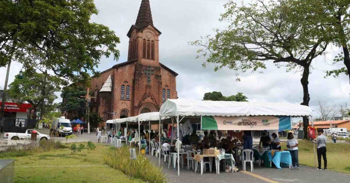 Feira de Artesanato 60+ em Paulista.
