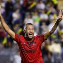 Gustavo Coutinho est&aacute; perto de deixar o Sport.