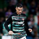 Cristiano Ronaldo durante aquecimento por Portugal.