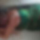 Imagem borrada da v&iacute;tima ca&iacute;da no ch&atilde;o.