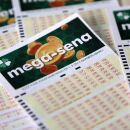 Cartelas da Mega-Sena juntas.