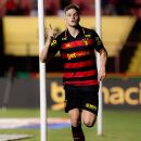 Perotti comemora gol da vit&oacute;ria contra o Novorizontino.