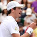 Jo&atilde;o Fonseca estreia no Masters 1000 de Montreal com vit&oacute;ria sobre Stefanos Tsitsipas, ex-top3 do mundo