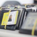 Objetos pessoais seguem a disposi&ccedil;&atilde;o para retirada.