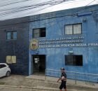 Dois homens s&atilde;o presos em flagrante por extorquir almirante reformado para pagamento de d&iacute;vida com agiota.