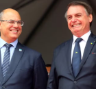 Bolsonaro afirma que Wilson Witzel pediu por uma vaga no STF em troca de "resolver" investigação de RACHADINHA.