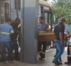 RECIFE: passageiro tem MAL S&Uacute;BITO dentro de &Ocirc;NIBUS e corpo &eacute; retirado em CAIX&Atilde;O.