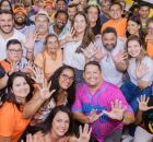 Mirella Almeida tem encontro com artistas na sede da Pitombeira dos Quatro Cantos. 