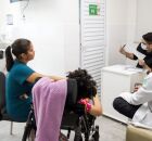 Governo Raquel Lyra faz mutir&atilde;o de triagem para cirurgias de quadril em crian&ccedil;as com microcefalia