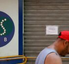 Fachada do laborat&oacute;rio investigado.