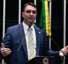 Senador Fl&aacute;vio Bolsonaro. 