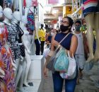 "Taxa&ccedil;&atilde;o da blusinhas" gera recuo na venda on-line de importados e empolga varejo nacional