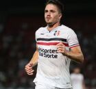 Matheus Melo, do SANTA CRUZ, recebe terceiro cart&atilde;o amarelo e est&aacute; FORA de cl&aacute;ssico contra o SPORT