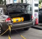 Carro movido a g&aacute;s natural