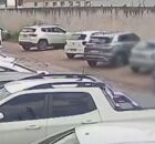 Um homem foi morto por um policial civil durante uma tentativa de assalto.