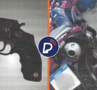 O suspeito tamb&eacute;m foi autuado em flagrante por posse e porte ilegal de arma de fogo.