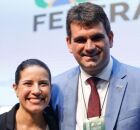 Marcelo Gouveia, presidente da Amupe, ao lado de Raquel Lyra.