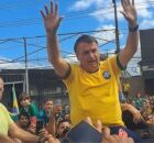 Jair Bolsonaro em Vit&oacute;ria de Santo Ant&atilde;o.