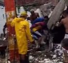 Uma padaria desabou na Rua Crici&uacute;ma, localizada no bairro de Barra de Jangada.