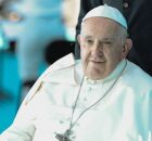 Papa Francisco, segue internado para tratamento 