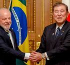 Lula ao lado do primeiro-ministro, Shigeru Ishiba.