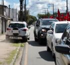 Carro invade cal&ccedil;ada durante protesto do MST