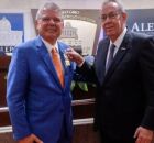 Presidente do TJPE, desembargador Ricardo Paes Barreto, e o presidente da Alepe, &Aacute;lvaro Porto.