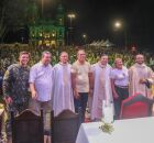 Prefeito Mano Medeiros e a Primeira-dama Andrea Medeiros abrem a 368&ordf; Festa de N. Sra. dos Prazeres com prociss&atilde;o e missa.