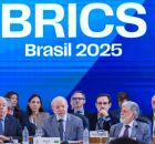 Col&ocirc;mbia se afasta dos Estados Unidos e pede para entrar no banco dos Brics.