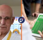 Padre J&uacute;lio Lancellotti e tablet com bet.