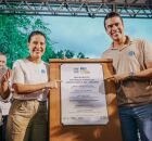 Raquel Lyra ao lado da vice e do prefeito Rodrigo Pinheiro.