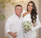 Amado Batista e esposa.