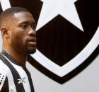 Bastos volta a sentir dores no joelho e &eacute; cortado do Mundial; campe&atilde;o da NFL recebe o Botafogo