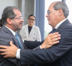 Mano Medeiros lan&ccedil;a plataforma para aquisi&ccedil;&atilde;o de medicamentos e insumos hospitalares em Jaboat&atilde;o.