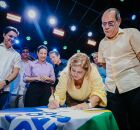 FIlia&ccedil;&atilde;o de Andr&eacute;a Medeiros em Jaboat&atilde;o.