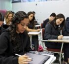 Alunos do Fies estudando em universidade privada.