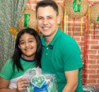 Prefeito S&eacute;rgio Colin faz entrega de mais de 16 mil fardamentos escolares para 8 mil alunos 