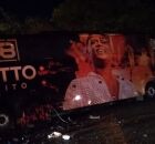 &Ocirc;nibus da banda de Netto Brito bateu com carro na BA046, resultando em quatro &oacute;bitos; cantor n&atilde;o se feriu.