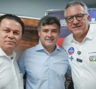 Deputados Adalto Santos e Eduardo da Fonte e o ministro da Sa&uacute;de, Alexandre Padilha.