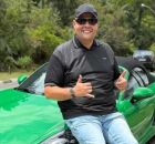 Influenciador MauMau com carro.