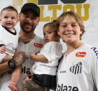 Neymar compartilha mensagem do filho ap&oacute;s vexame contra o Vasco: "Erga a cabe&ccedil;a e v&aacute; para cima"