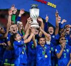 Sele&ccedil;&atilde;o Feminina do Brasil comemorando t&iacute;tulo da Copa Am&eacute;rica. 