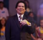 Trailer do filme "Silvio Santos Vem A&iacute;".
