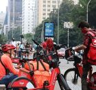 Brasileiros na informalidade