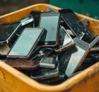 Criador do Facebook afirma que era dos celulares est&aacute; chegando ao fim