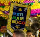 Cortejo Brincante de Pernambuco em carnaval.