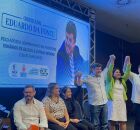 Eduardo da Fonte ao lado de Michele Collins e Cleiton Collins.